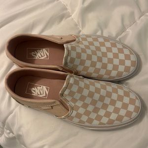 NWOT Rose Smoke Checkered Vans
